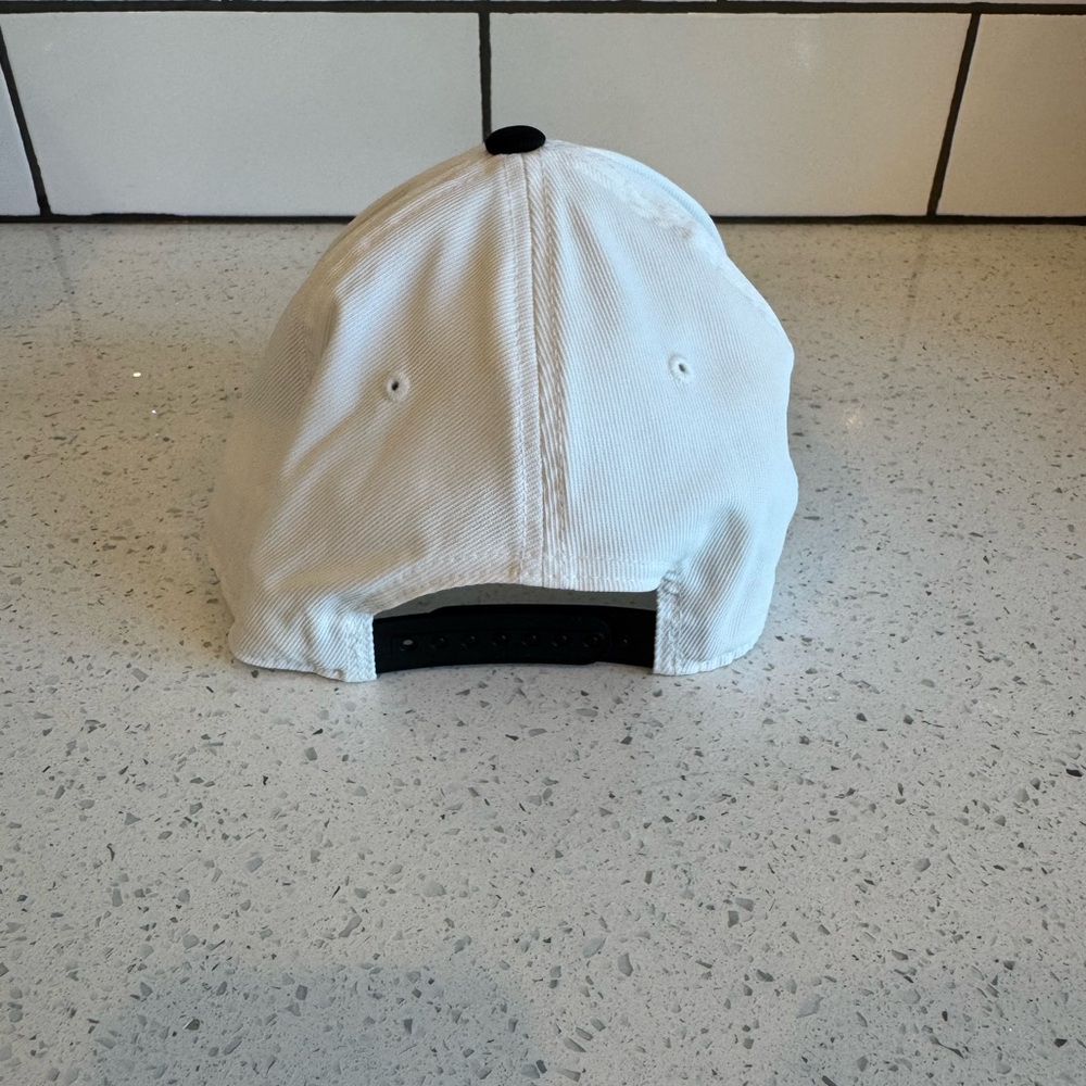 NWOT LIV Golf Color Block Rope Hat – Adjustable - Picture 2 of 4